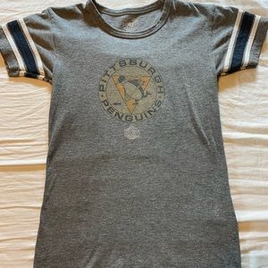 Pittsburg penguins t-shirt